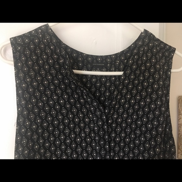 Tunic in black and white - Picture 2 of 2